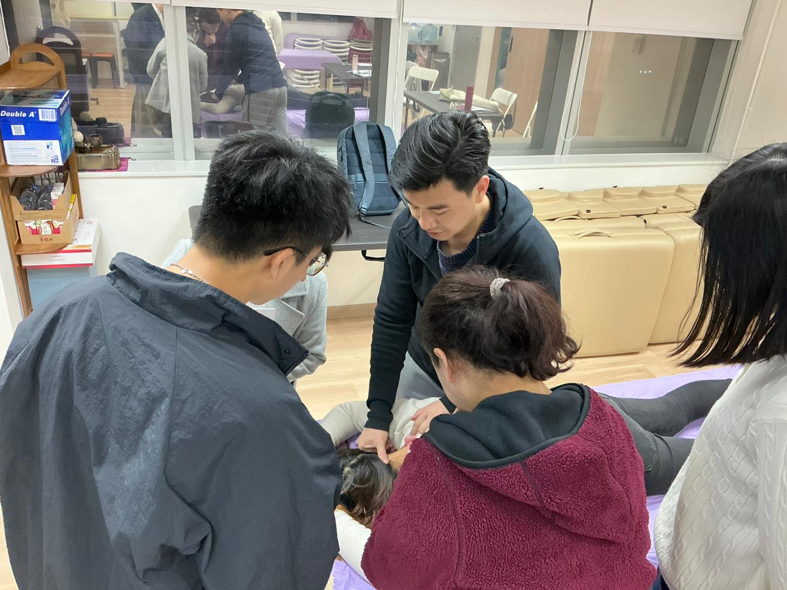 職業推拿師證書課程 — 課堂實況